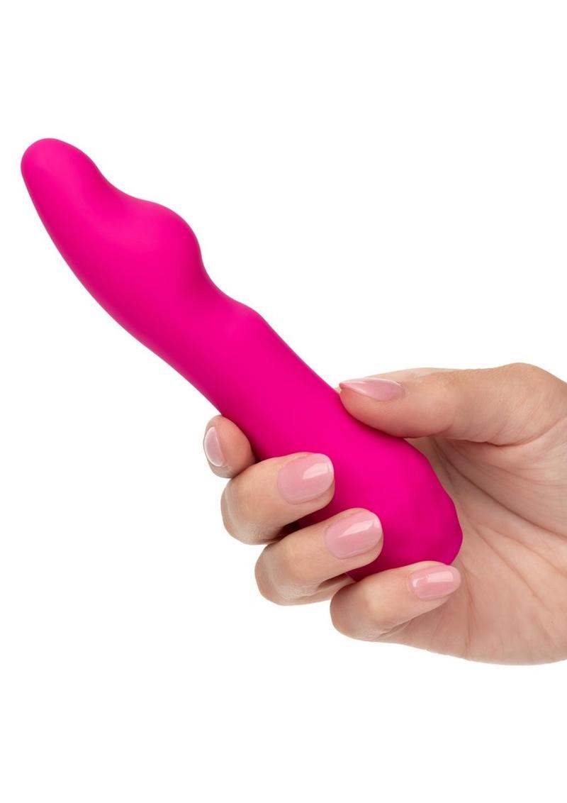 Vibrador recargable de silicona Gia Curved Pleaser