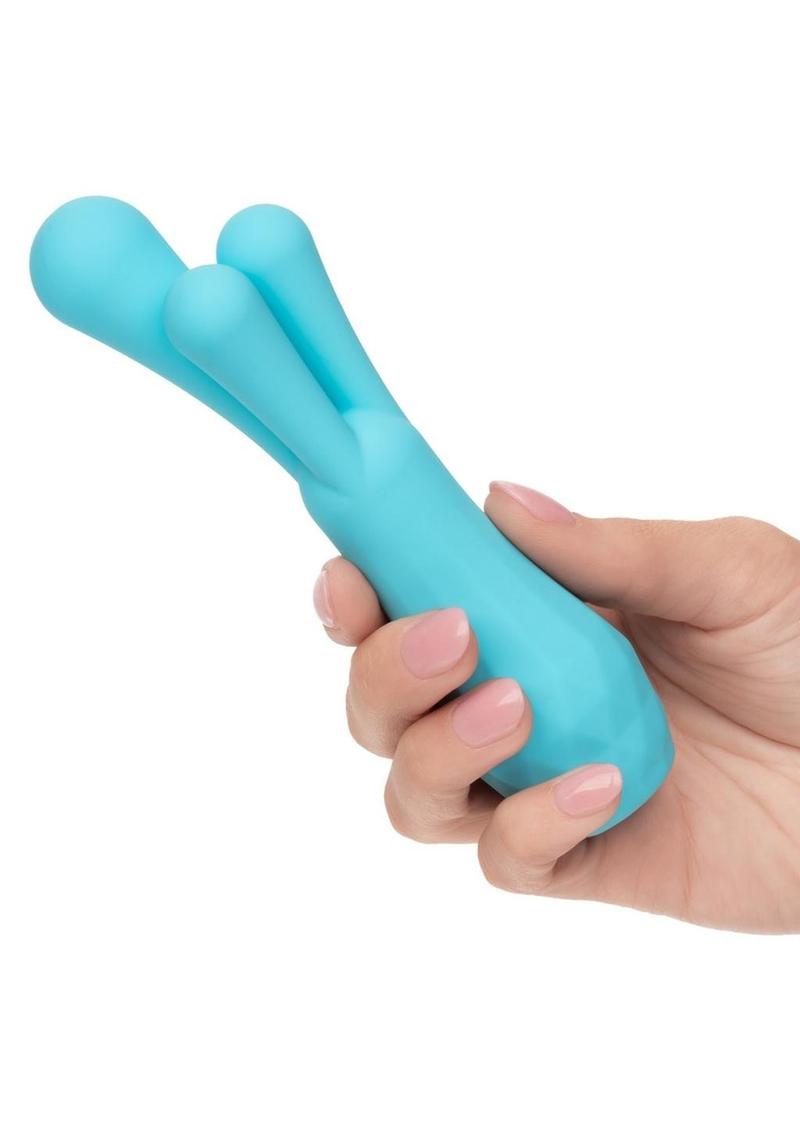 Vibrador recargable de silicona Gia Triple Teaser